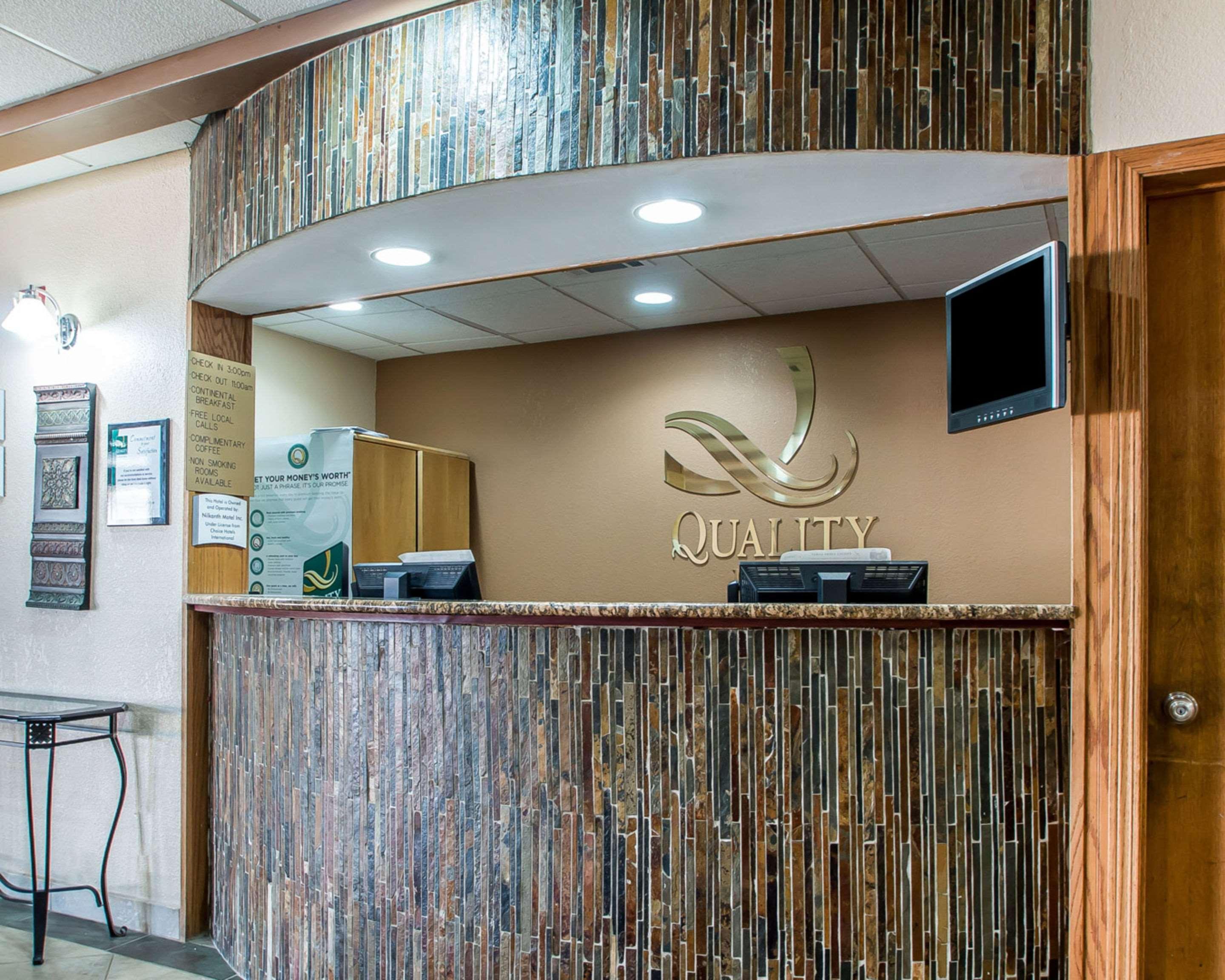 Quality Inn 이스트더뷰크 외부 사진