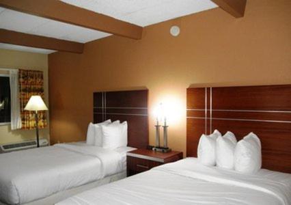 Quality Inn 이스트더뷰크 외부 사진